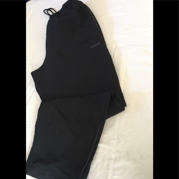Reebok Sweatpants Men Size: M Color: Black - Picture 1 of 5